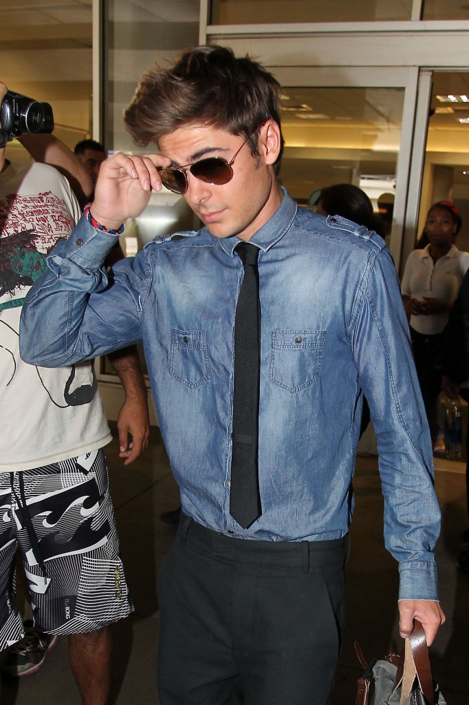 Zac Efron novo look 1