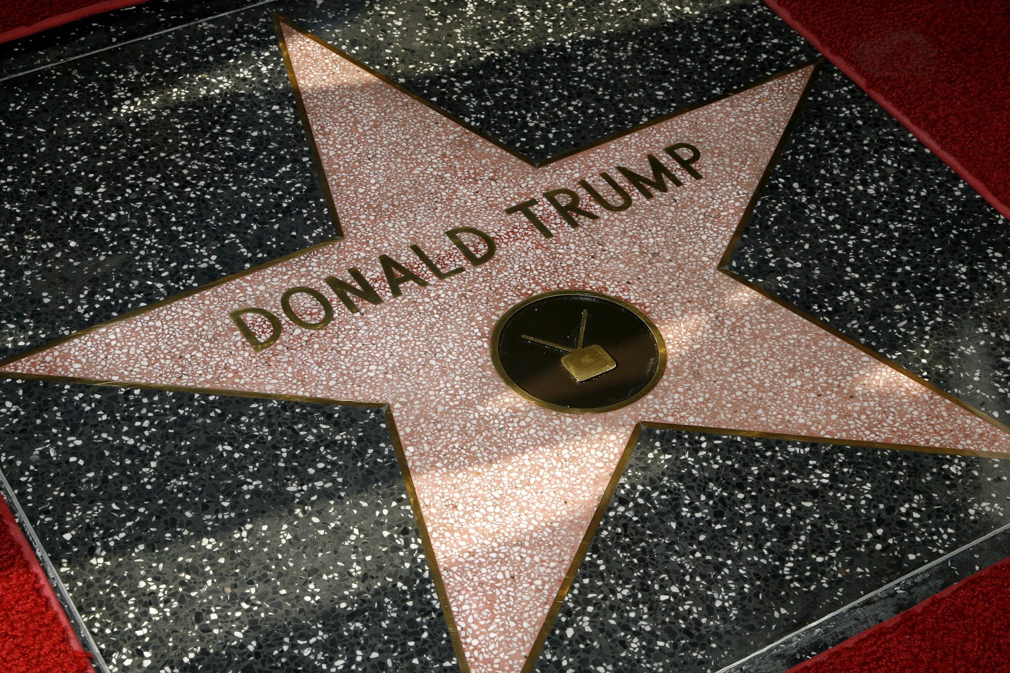 La stella di Donald Trump sulla Walk of Fame