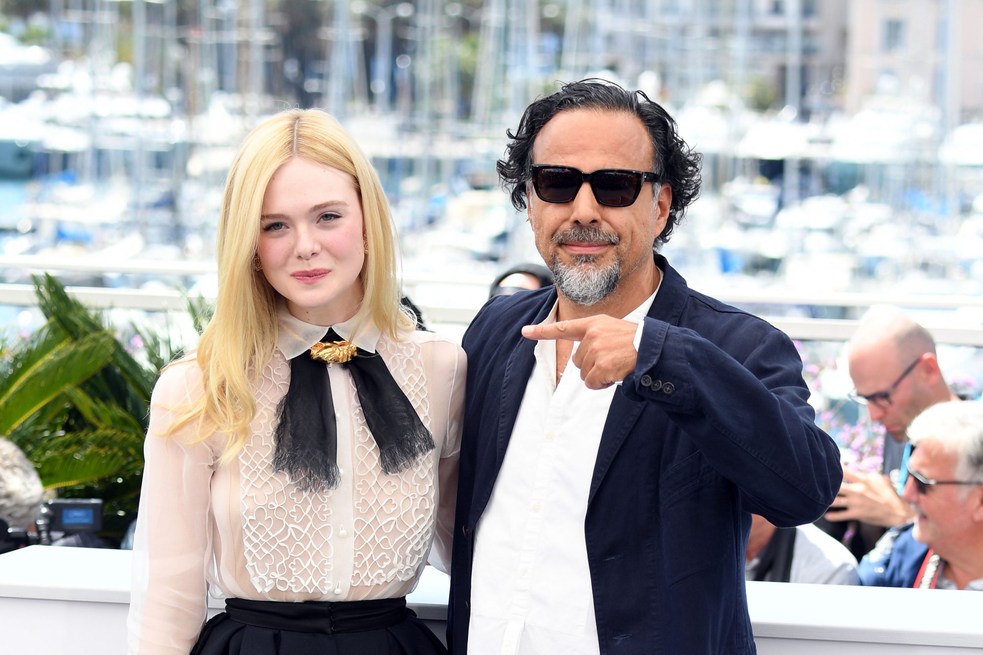 Alejandro González Iñárritu, Elle Fanning