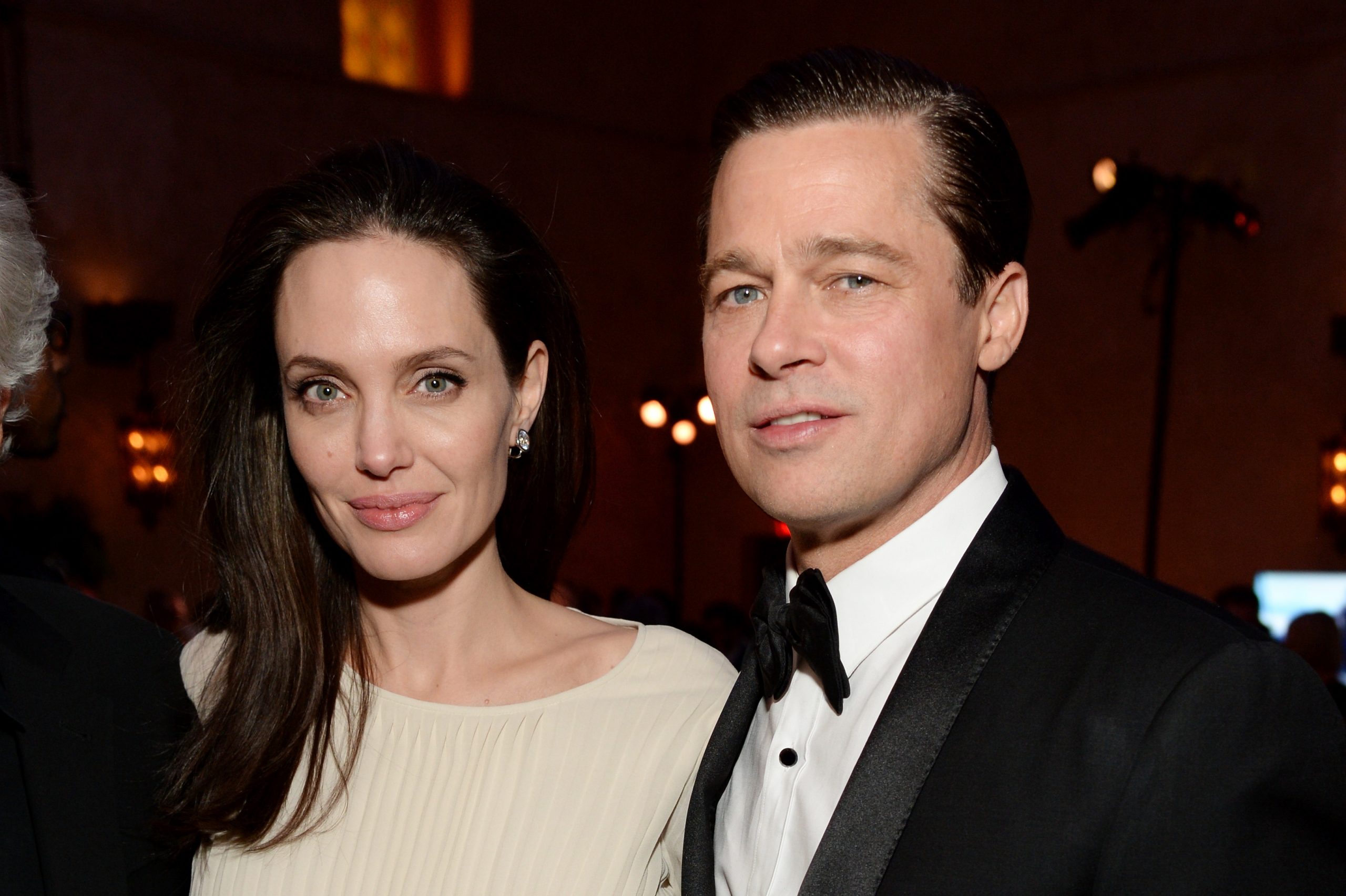 Brad Pitt denuncia Angelina Jolie